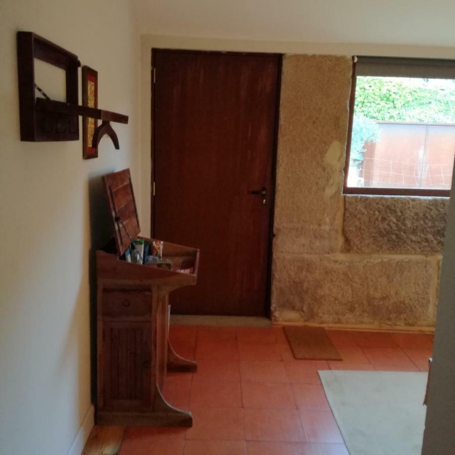 Casa Na Quinta De Valinhas Lägenhet Vitorino dos Piães Exteriör bild