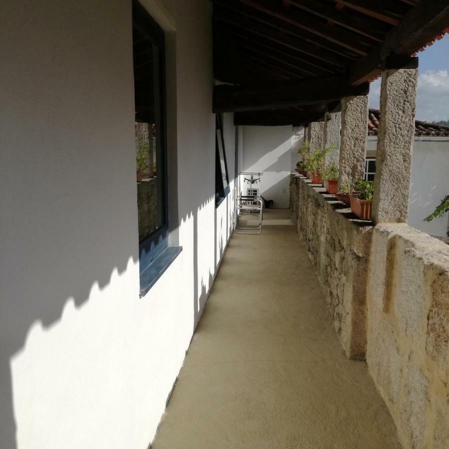 Casa Na Quinta De Valinhas Lägenhet Vitorino dos Piães Exteriör bild